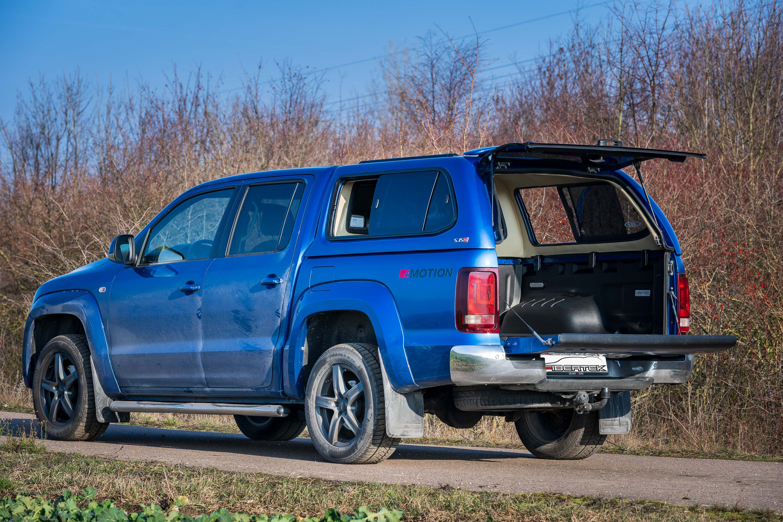 VW AMAROK D-CAB HARDTOP VERSION 1 - HARDTOPS - Fibertek - The Perfect